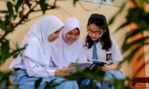 Cyber Tech Akan Hadir Untuk Memberikan Pengalaman  yang Berbeda Kepada Siswa Sekolah.