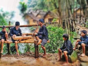Suku Baduy Mampu Bertahan Hidup dengan Memanfaatkan Sumber Alam.