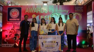 SMKN 5 Pontianak Raih Juara 1 Modern Dance Competition BSI Flash 2023