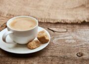 Hati-hati! Ini 7 Bahaya Akibat Minum Kopi Susu Setiap Hari!