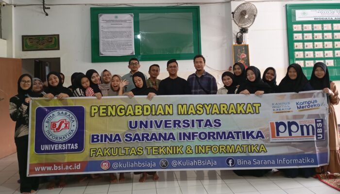 Dosen UBSI Pontianak Ajak Anak Asuh Panti Asuhan Aisyiyah Tunas Harapan Pontianak Bijak Bermedia Sosial