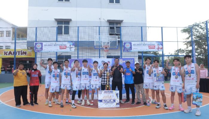 Final Panas, SMK Immanuel Sabet Gelar Juara 1 Basket Ball Competition BSI Flash 2025