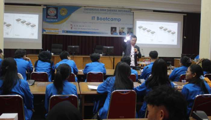 Dosen Prodi Sistem Informasi Akuntansi UBSI Kampus Pontianak Jadi Narasumber IT Bootcamp Prodi Informatika