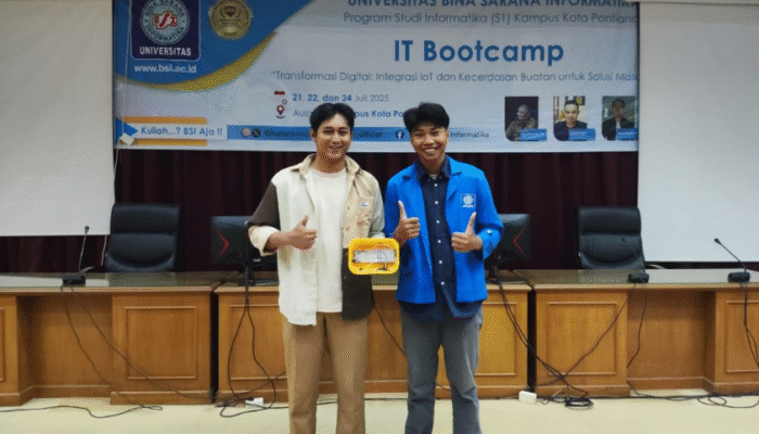 Ciptakan Sistem SEKAT, Mahasiswa UBSI Kampus Pontianak Tampilkan Inovasi Deteksi Banjir Berbasis IoT
