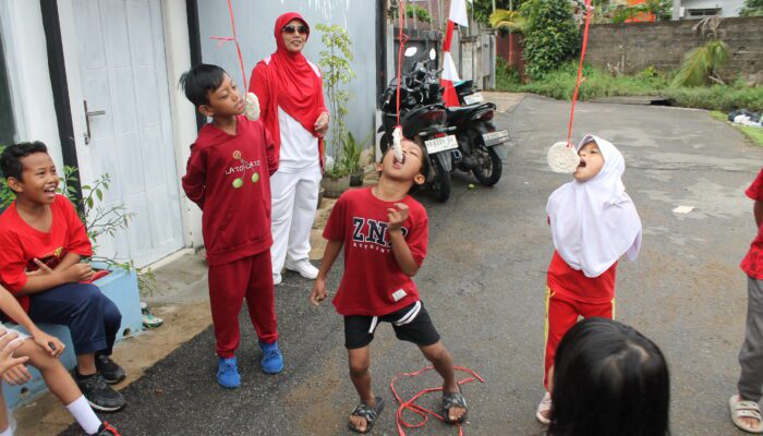 Warga Komplek
