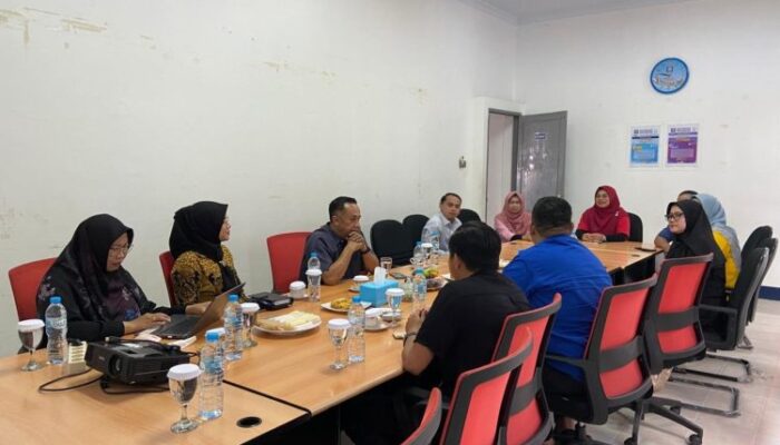 Universiti Malaysia Serawak (UNIMAS) dan UBSI Kampus Pontianak Jalin Diskusi Santai Bahas Peluang Studi Lanjut S3