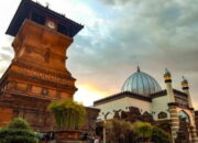 6 Jalur Penyebaran Islam di Indonesia: Sejarah dan Peranannya