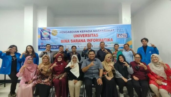 Guru Informatika di Pontianak Dibekali Koding dan Kecerdasan Buatan oleh Dosen UBSI