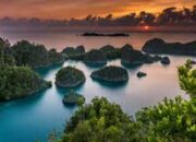 10 Wisata di Indonesia yang Wajib Dikunjungi: Surga Nusantara yang Tak Pernah Habis untuk Dieksplorasi