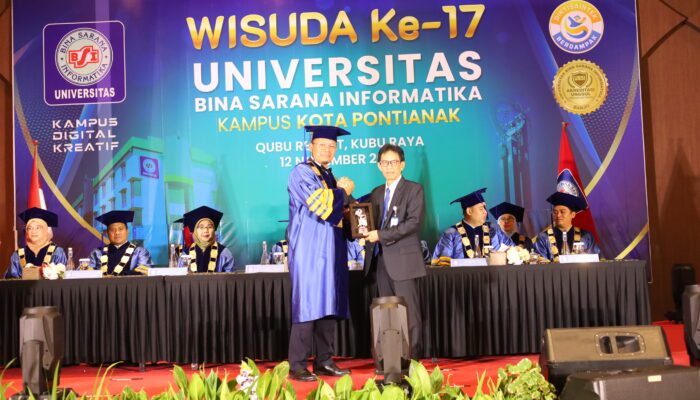 Pesan Integritas Menguat di Wisuda Ke-17 UBSI Kampus Pontianak: Penegasan Anti Korupsi dan Anti Kekerasan