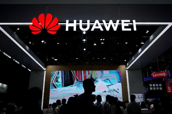 Uni Eropa Dorong Larangan Bertahap Perangkat Huawei