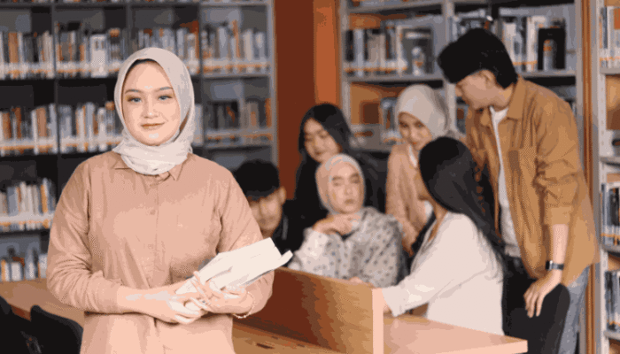 Kuliah Dibilang Scam, Tapi Kenapa Masih Banyak yang Daftar?