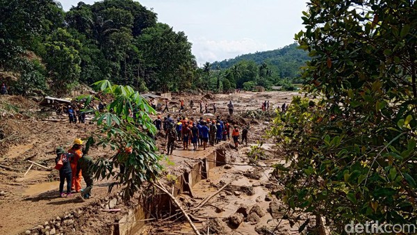 musibah-tanah-longsor