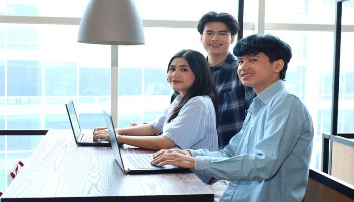 Orang Tua Wajib Tahu! Jurusan Kuliah yang Paling Dibutuhkan 5 Tahun ke Depan