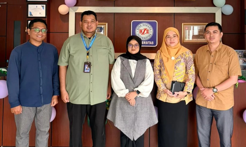 PT Trans Hybrid Communication