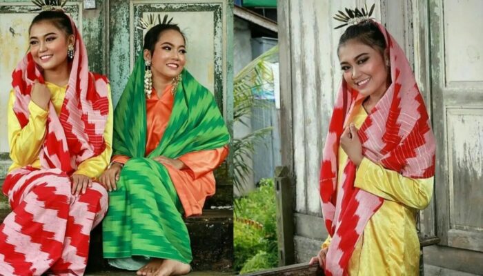 Pakaian Adat