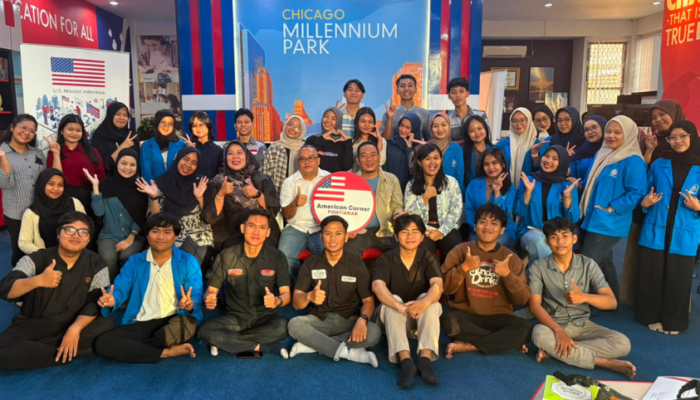 Himpunan Mahasiswa Sistem Informasi Akuntansi UBSI Kampus Pontianak Asah Kemampuan Mobile Journalism di Workshop Kolaborasi Kedutaan AS