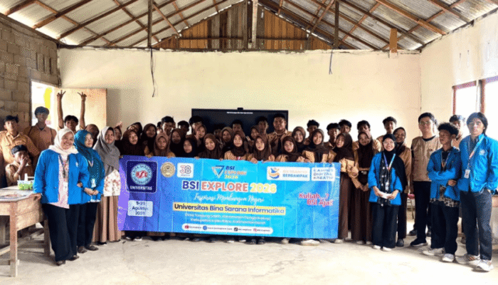 BSI Explore Edukasi Bahaya Narkoba dari Desa, Bekali Pelajar SMA Nusa Harapan di Tanjung Saleh