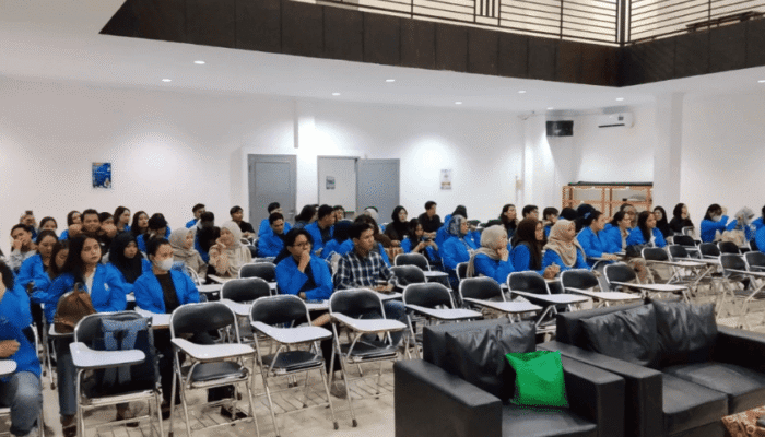 BSI Career Center UBSI Kampus Pontianak Bekali 193 Calon Wisudawan melalui Sosialisasi Tracer Study 2026