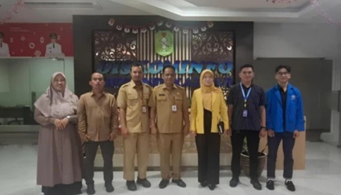 Kolaborasi dengan UBSI, SMA Negeri 21 Pontianak Bekali Guru Manfaatkan AI untuk Ciptakan Media Pembelajaran Digital