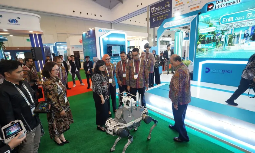 PLN Icon Plus Pamerkan Inovasi AI dan Energi Hijau di Electricity Connect